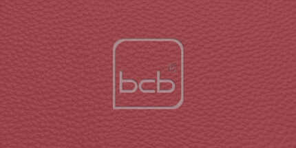 Farbmuster in RAL 3032 Perlrubinrot