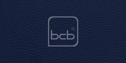 Farbmuster in RAL 5011 Stahlblau