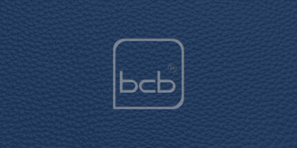 Farbmuster in RAL 5026 Perlnachtblau